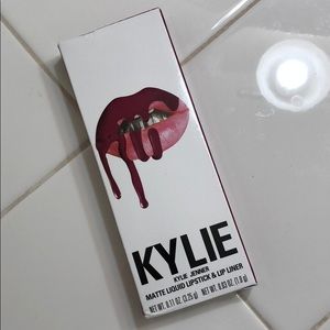 Kylie matte lipkit